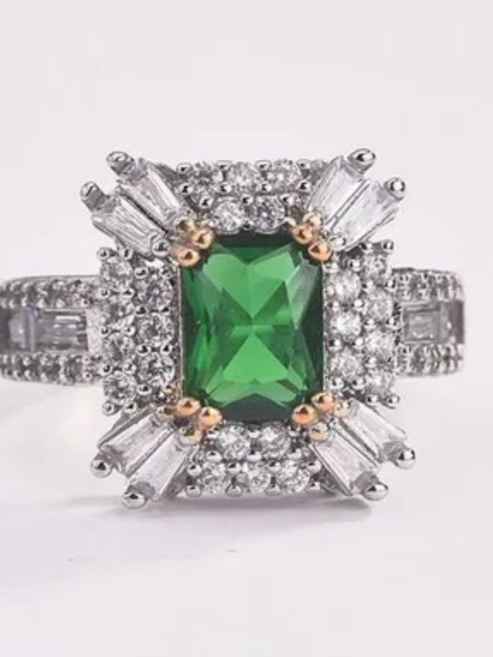 Emerald ring 7